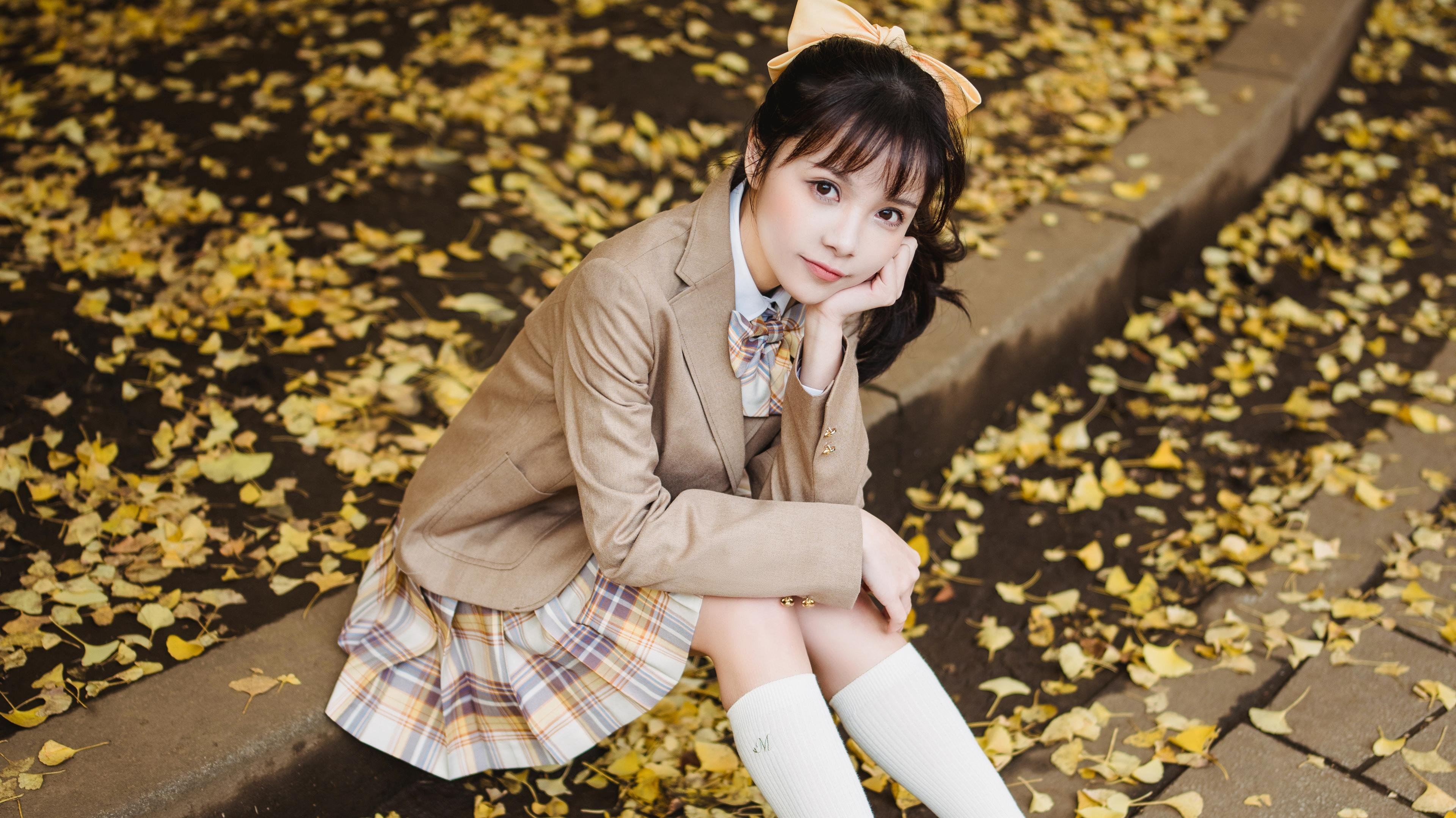 乐鱼体育平台官网-凯莉·麦基翁展现强大耐力与爆发力，凯莉·麦吉利斯现照